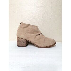 Beek Eaglet Booties 9 Stone Beige Suede Block Heel Zip Round Toe